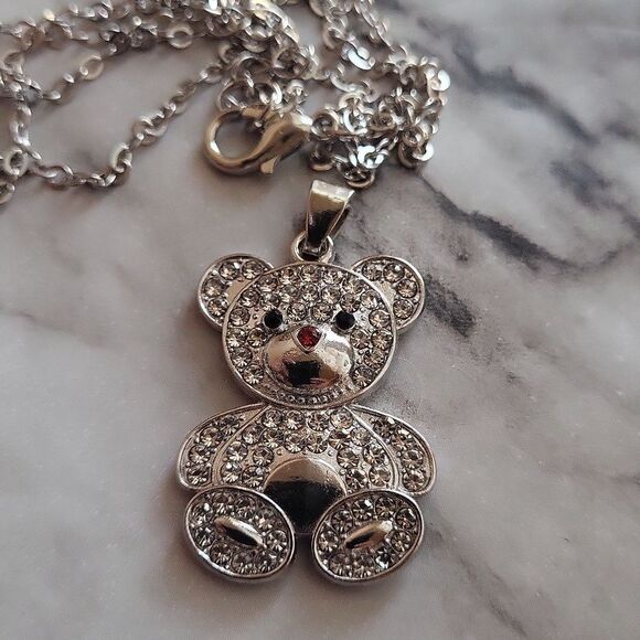 Shining Cubic Zirconia Bear Necklace with Bear Pendant Silver or Golden Plated - Picture 8 of 10